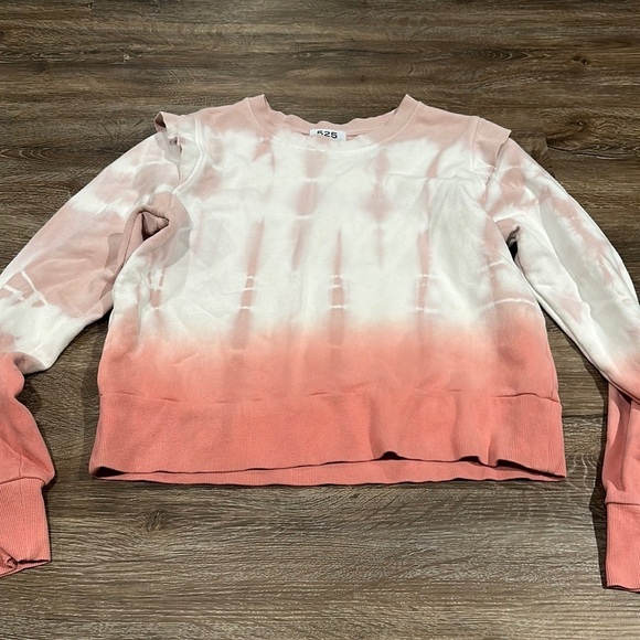 525 Women’s Tie-Dye Crewneck - Size Medium - Picture 1 of 4